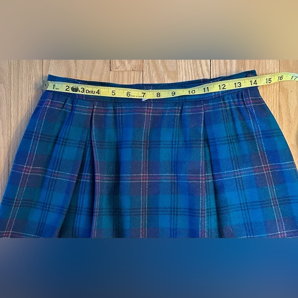 Pendleton Vintage Blue Plaid Virgin Wool Skirt, Size 10 - Picture 6 of 6